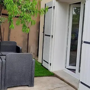  Apartment 35 M2
