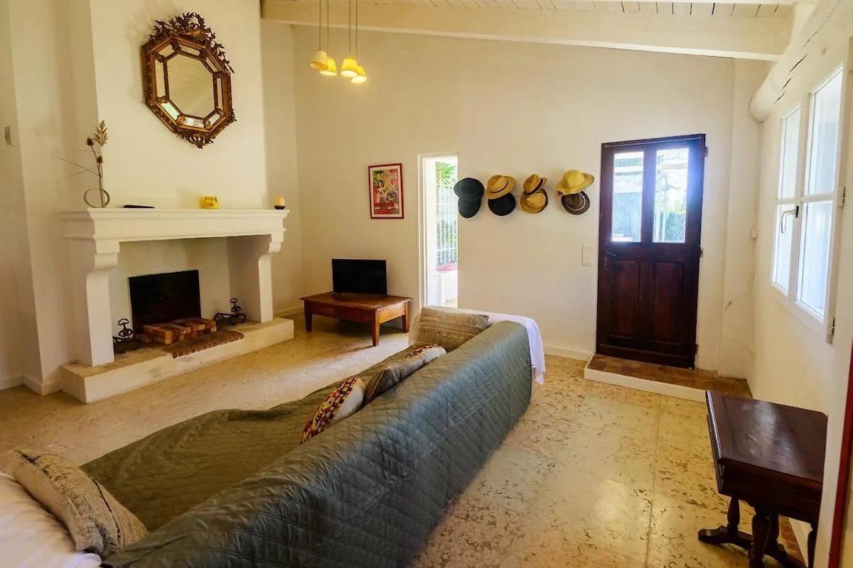 Holiday home Un Cabanon En Camargue Villa Arles
